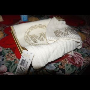 Michael kors white hat and scarf